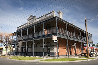 Historic building at Cobram Barooga; 2009 Robert Blackburn; courtesy Tourism Victoria; 316x211